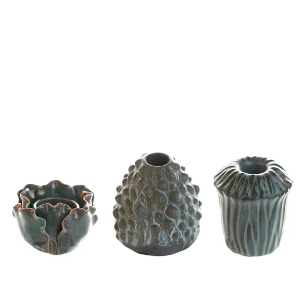 MASINI ceramic candleholders — artistic set inspired by ocean textures.