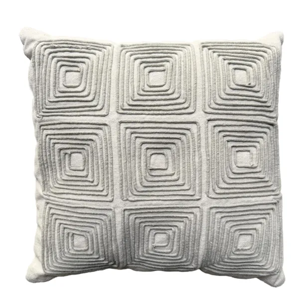 GOZZI macrame cushion — natural cotton and soft texture, perfect for boho event styling in Dubai.